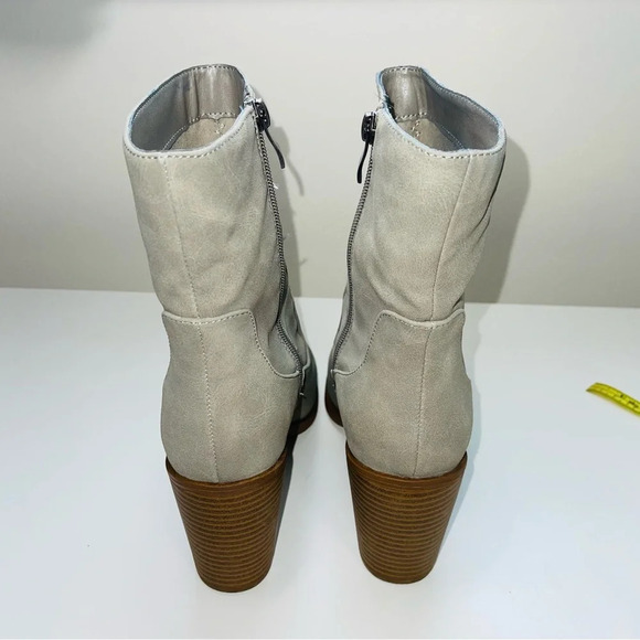 Maurices Addison Mid Ankle Block Heel Booties Taupe Gray 7 Women’s - Picture 9 of 14